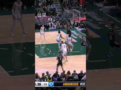 Khris Middleton’s LAST BUCKET as a Milwaukee Buck... Ever?