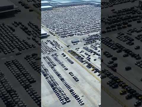 China&#039;s massive BYD factory in Zhengzhou span over 16,000 acres and is still expending 🤯😳😮 #china